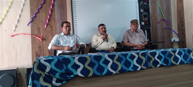 शासकीय तुलसी महाविद्यालय अनूपपुर में परिवहन विभाग द्वारा जनजातीय युवक/युवतियों हेतु व्यावसायिक वाहन एवं यातायात संकेतों का प्रशिक्षण कार्यशाला हुआ सफल